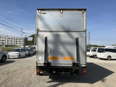 Nissan ATLAS