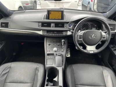 Lexus CT200h