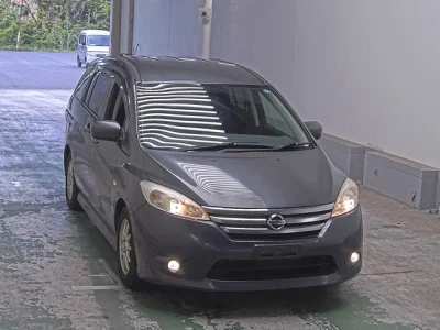 Nissan Lafesta