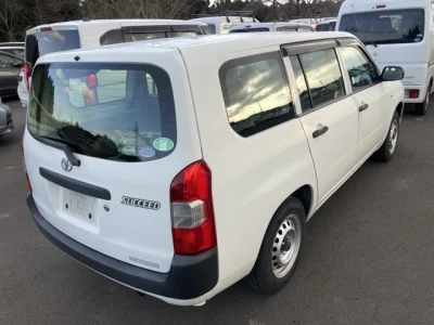 Toyota Succeed