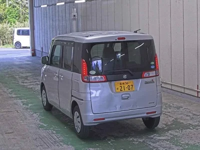 Suzuki Spacia