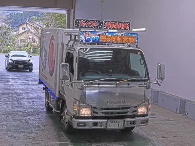 Isuzu Elf