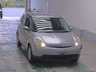 Mazda Verisa
