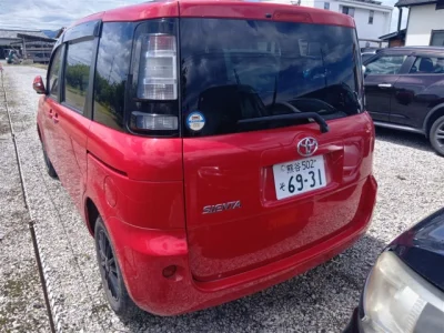 Toyota Sienta