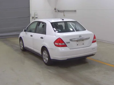 Nissan Tiida Latio