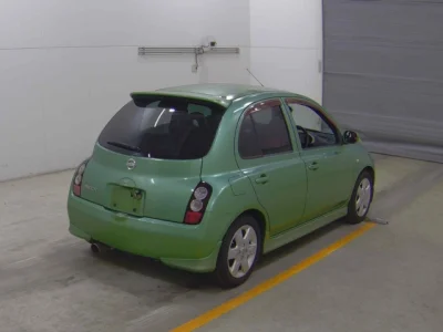 Nissan March