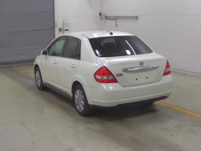 Nissan Tiida Latio