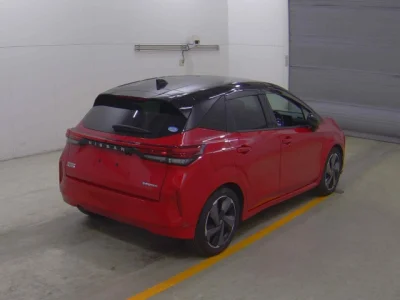 Nissan Aura