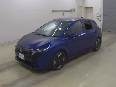 Nissan Aura