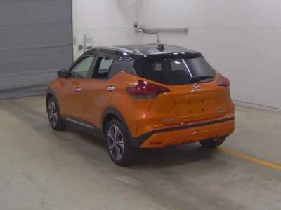 Nissan KICKS