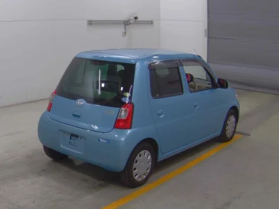 Daihatsu Esse