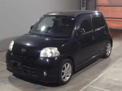 Daihatsu Esse