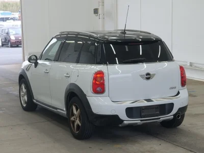 MINI Crossover