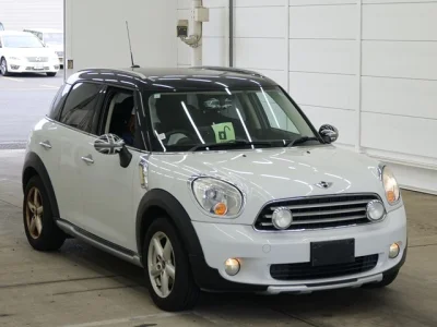 MINI Crossover