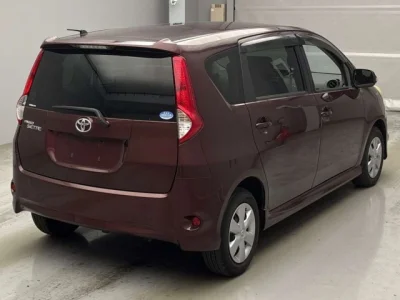 Toyota Passo Sette