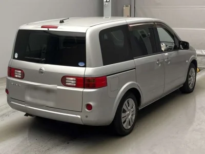 Nissan Lafesta