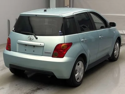 Toyota Ist