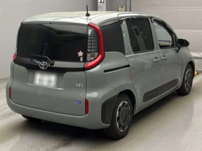 Toyota Sienta