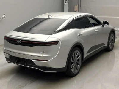 Toyota CROWN CROSSOVER