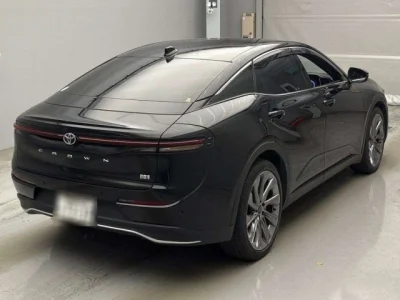 Toyota CROWN CROSSOVER