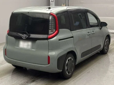 Toyota Sienta