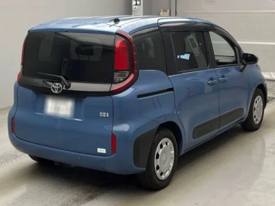 Toyota Sienta