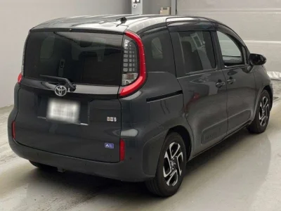 Toyota Sienta