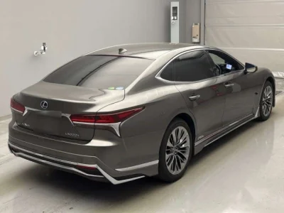 Lexus LS500h