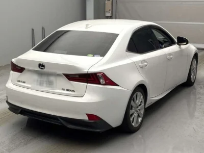 Lexus IS300h