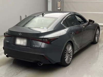 Lexus IS300h