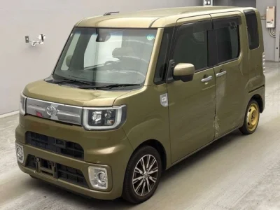 Toyota PIXIS MEGA