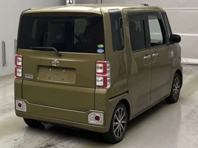Toyota PIXIS MEGA