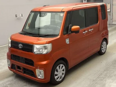 Toyota PIXIS MEGA