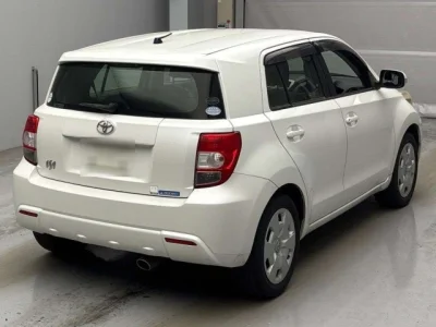 Toyota Ist