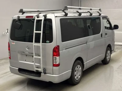 Toyota RegiusAce