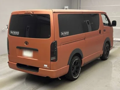 Toyota HiAce Van