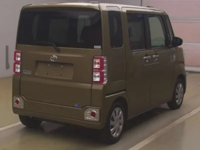 Toyota PIXIS MEGA