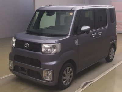 Toyota Pixis Mega