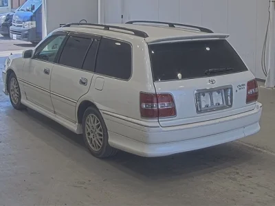 Toyota Crown Estate