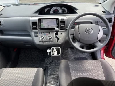 Toyota Raum