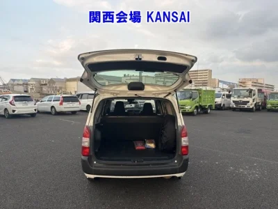 Toyota Succeed
