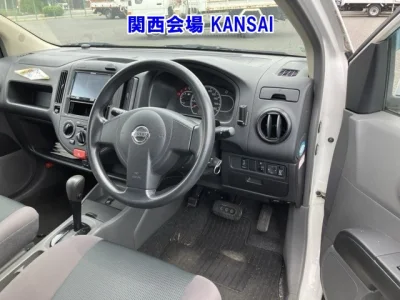 Nissan AD