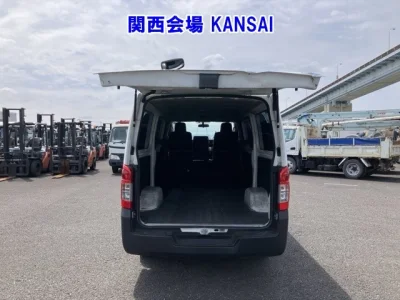 Nissan Caravan