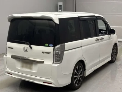 Honda STEP WAGON