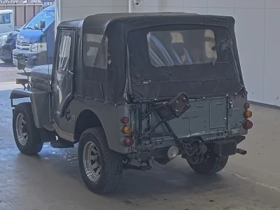 Mitsubishi JEEP