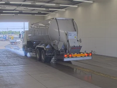 Mitsubishi FUSO SUPER GREAT