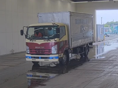 Isuzu Forward