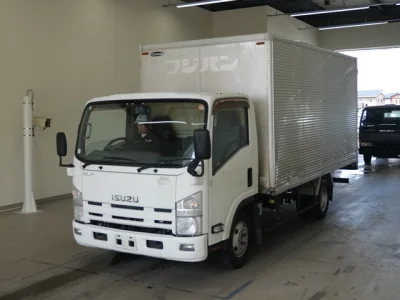 Isuzu Elf