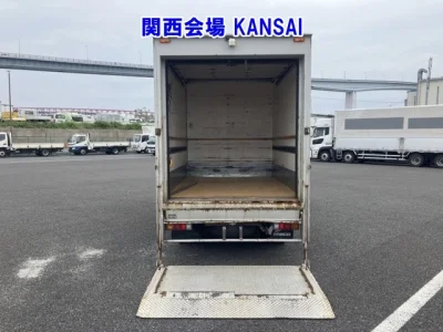 Mitsubishi Fuso Canter