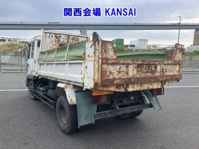 Mitsubishi FUSO FIGHTER